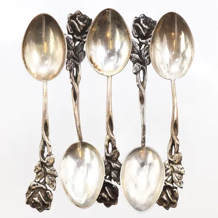 5 Silverskedar, längd:10cm, 830/1000 silver. Vikt: 55 g