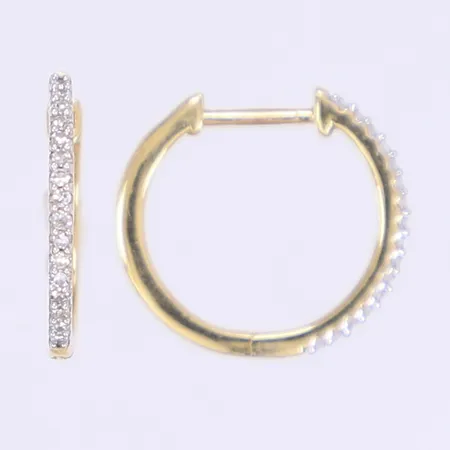 Ett par örhängen creoler med diamanter totalt 32xca 0,005ct Ø13mm bredd 1mm 18K Vikt: 1,9 g