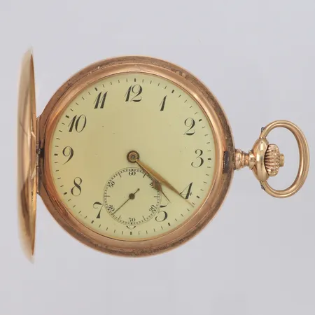 Fickur savonette, ytterboetter i 14K, manuell, ca 51,7mm, boettnr 9549328 39, inneboett i metall, liten sekundvisare, gravyr, defekt, går ej, repor, bruttovikt 90,6g