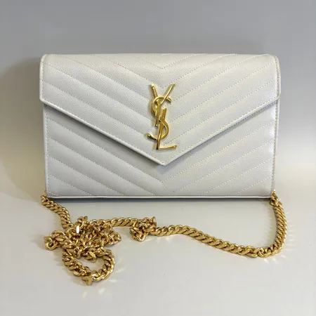 Väska YSL SAINT LAURENT Cassandre Chain matelassé textured-leather wallet- nr: 377828BOW019207 EPPY805393A mått ca 22,5x14,5x5,5cm monogram crema soft kvitto 2022 smärre fläckar dustbag kartong slitage.