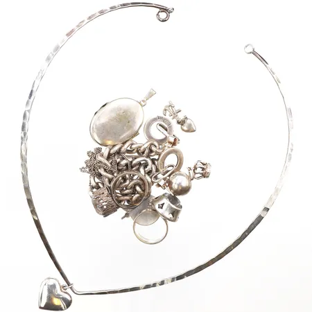 Diverse silersmycken, 830-925/1000 silver. Vikt: 66,8 g