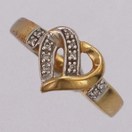 Ring hjärta med diamanter 0,05 enligt gravyr, stl:16¾, bredd 9,2mm, 18K Vikt: 2,5 g