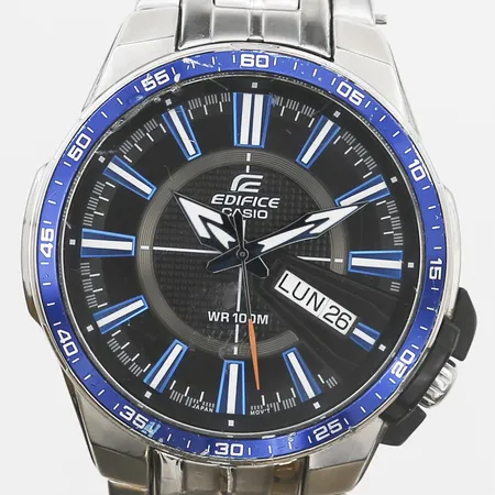 Herrur Casio Edifice, quartz, Ø44mm, stål, dag/datum, viklås, ref-nr: EFR-106, serie-nr: 5N57HR, boett-nr: 5474, bruksslitage, repor/nagg på glas, inga övriga tillbehör.