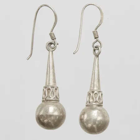 Örhängen, längd 43mm, krokar, 925/1000 silver Vikt: 4,5g Vikt: 4,5 g