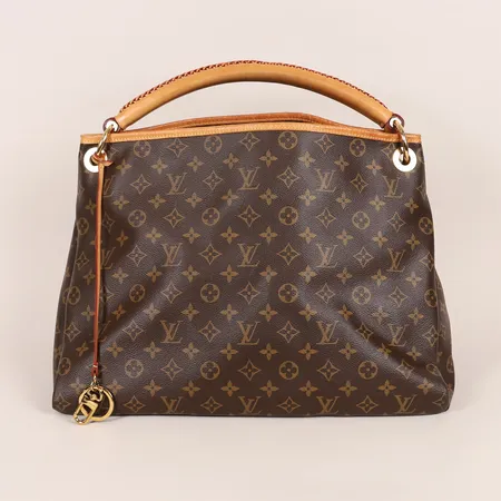 Väska Louis Vuitton Artsy MM, brun monogramcanvas, modell-nr: M44869, beslag i gulmetall samt ljust läder, mått ca 32x41x22cm, kvitto från Louis Vuitton Birger Jarlsgatan år 2022, fläckar, bruksslitage, dustbag, ytterkartong, påse