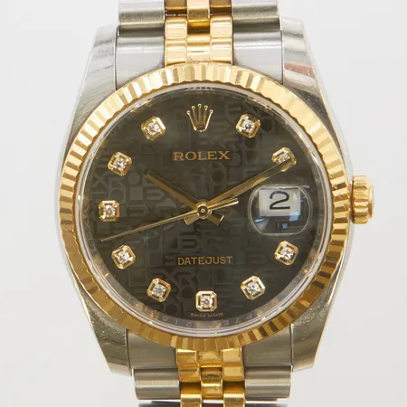 Herrur Rolex Datejust stål/guld, automatisk, 36,5mm, ref: 116233, snr: P7E76215, safirglas, jubiletavla med diamantindex, datum, jubileelänk, stål/guld, extra länkbit, certifikat Torres Joalheiros SA Portugal 17/10/2016, tag, folder, manual, box. Vikt: 0 g
