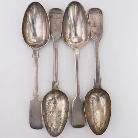 Fyra Matskedar längd 17,5cm, engelska stämplar silver 925/1000 Vikt: 175,5 g
