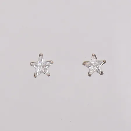 Örhängen stjärnor med sten, ca Ø5,5mm. 925/1000 silver Vikt: 0,5 g