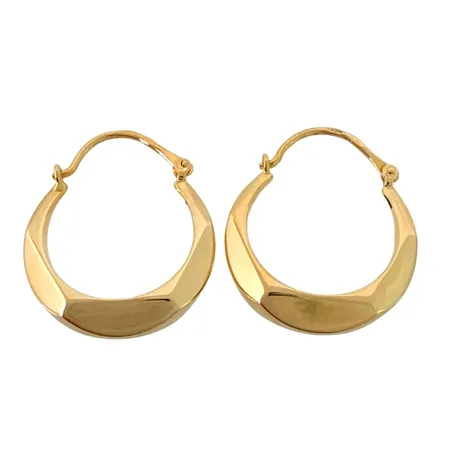 Örhängen Creoler i 18K guld, storlek 17x20 mm, tjocklek 4 mm Vikt: 1,4 g