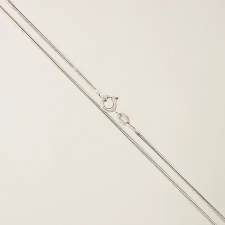 Kedja Ormlänk längd 45,5cm bredd 1,2mm smärre ojämnheter, silver 925/1000 Vikt: 5,3 g