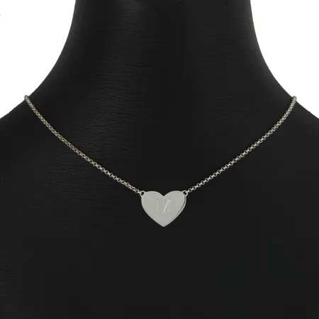 Halsband Thomas Sabo silver 925/1000, hänge Hjärta med bokstaven "M", längd 37/39/41 cm, hjärta mått 13x15,5 mm, fint skick Vikt: 4,5 g