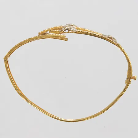 Armband med vita stenar, defekt, stenar saknas, 18K Vikt: 6,8 g