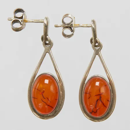 Örhängen med bärnsten längd 30mm, stift, 925/1000 silver Vikt: 3,1g Vikt: 3,1 g