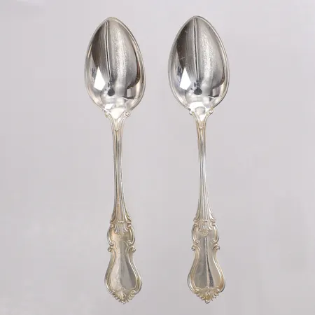 2 Kaffeskedar Olga 10,5cm. 830/1000 silver Vikt: 25,4 g