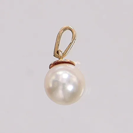 Hänge med odlad pärla, längd 14,1mm bredd 7mm. 18K bruttovikt 0,8g Vikt: 0 g