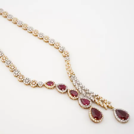 Collier m stenar, 46cm, bredd 2,5mm-9,5mm, 21k Vikt: 19,5 g