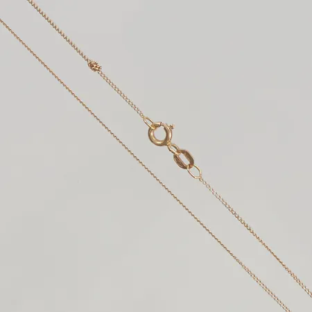 Kedja knutar på länken 18K, 1,4g.