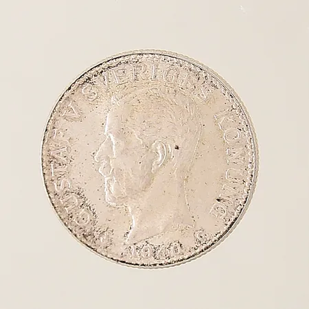 Mynt Gustaf V Sveriges Konung 1940, 2kr Ø31mm, silver 800/1000 Vikt: 15 g