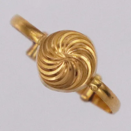 Ring reglerbar skev skena stl från ca 17. 21K Vikt: 1,2 g