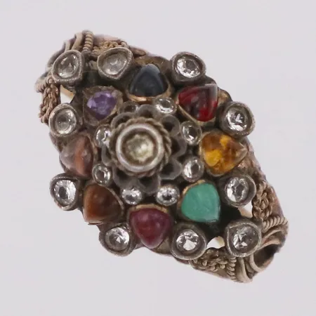 Ring med ädelstenar (rubin, safir, ametist, tigeröga, smaragd) stl:17¾, bredd 14,3mm, 14K Vikt: 4,5 g