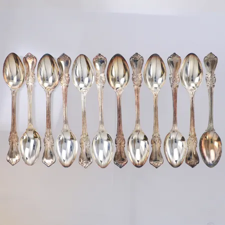 12 kaffeskedar längd 12cm, modell Olga, 830/1000 silver Vikt: 172,4 g