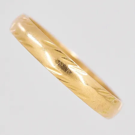 Ring diamant 0,005ct enligt gravyr stl:16¾ graverad 18K Vikt: 1,6 g