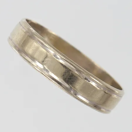 Ring stl 20 tvåfärgat bredd 5mm gravyr repig, ostämplad 18K Vikt: 3,8 g