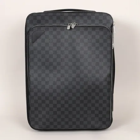 Resväska Louis Vuitton Pégase 55, Damier Graphite Canvas med beslag i aluminium, 39x55x21cm, modell-nr N40331, NFC-tagg, hänglås, integrerat lås för dragkedja saknar nyckel, utvändigt bruksslitage, revor i canvas undertill. Skickas med postpaket.