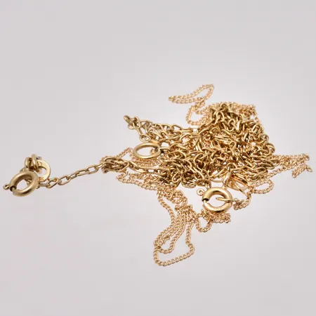 Diverse defekt guld, 18K, 4,35g.