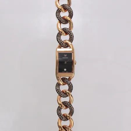 Damur Swarovski, stål, quarts, 19mm, armband ca 18,5cm, manual, box. Inga övriga tillbehör