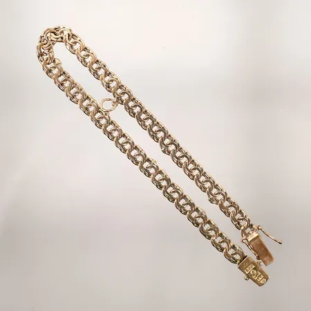 Armband Bismarck längd 19cm bredd 5,5mm med kistlås och tom berlockögla 18k Vikt: 10,3 g