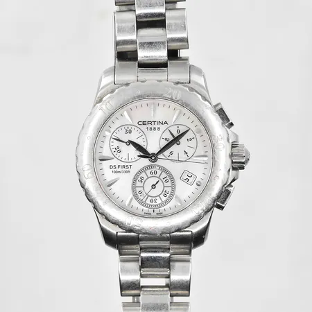 Damur Certina DS First stål, Ø36mm, quartz, kronograf, datum, boettnr 538.7184.42, pärlemorurtavla, behov av batteribyte, inga tillbehör.