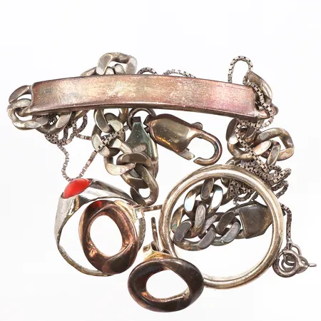 Diverse silversmycken, defekter/gravyrer, 830-925/1000 Vikt: 29,6 g