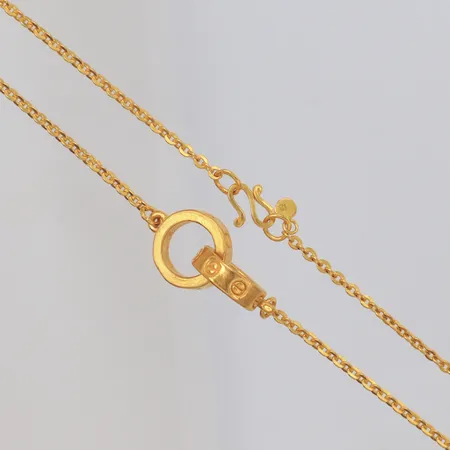 Collier längd 39,5cm, bredd 11,7mm, bucklig, 23K Vikt: 3,8 g