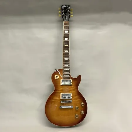Elgitarr Gibson Les Paul Traditional 2013 made in USA, serienummer 102130474, plektrumskydd saknas, manual, bruksmärken, hårt originalfodral Skickas med Bussgods eller PostNord