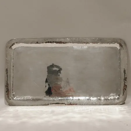 Bricka hamrad dekor 28x15,5cm Sundbergs Guldsmedsaffär Ab Folke år 1970 Skellefteå repor 830/1000 silver Vikt: 354,4 g
