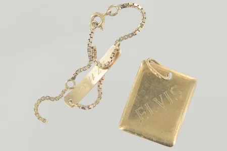 Hänge/armband gravyr/defekt 14K Vikt: 5,2 g