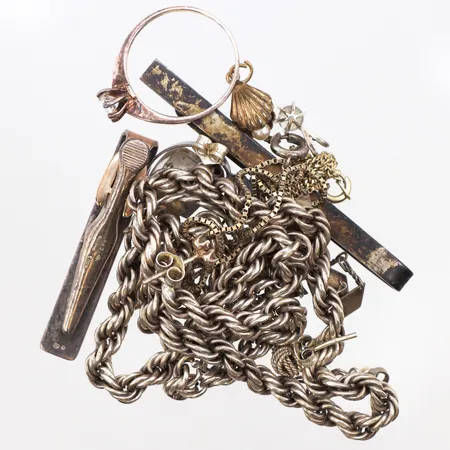 Diverse silversmycken, defekter/skevheter/udda, stenar, 830-925/1000 Vikt: 38,8 g