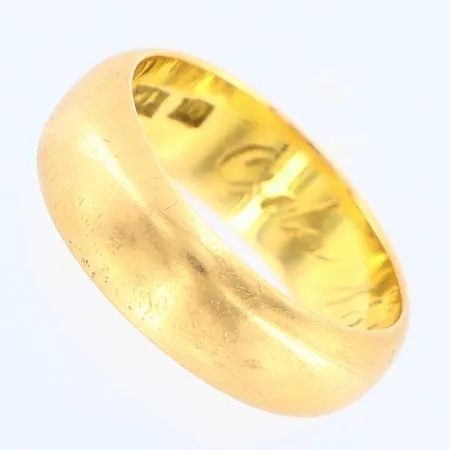 Ring slät stl:15¼, gravyr, repor, 18K Vikt: 5,3 g