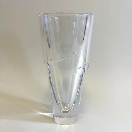 Vas Lancelot kristall Erika Lagerbielke Orrefors höjd 24cm låda. 