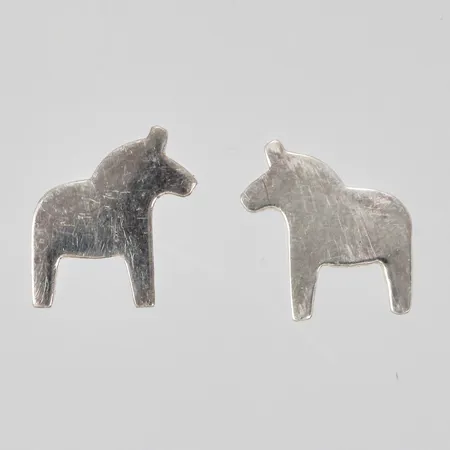 Ett par örhängen hästar Ø ca 10mm 925/1000 silver Vikt: 1,2 g