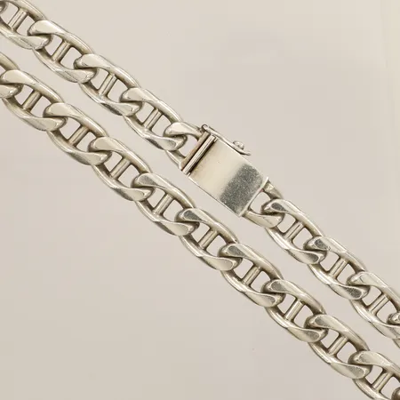 Kedja Marina längd 60,5cm bredd 13,6mm lätt glapp i lås silver 925/1000 Vikt: 244 g