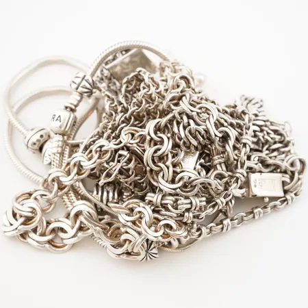 Diverse silversmycken, 925/1000 Vikt: 265,5 g