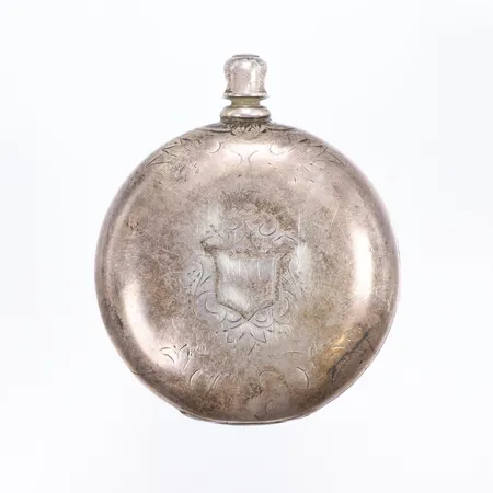 Fickur savonett Hamden Watch Co Ø59mm nyckeldragare (fungerar ej, nyckel saknas) defekt saknar visare, ca 1880-tal, boett i coinsilver 900/1000 bruttovikt 171,7g