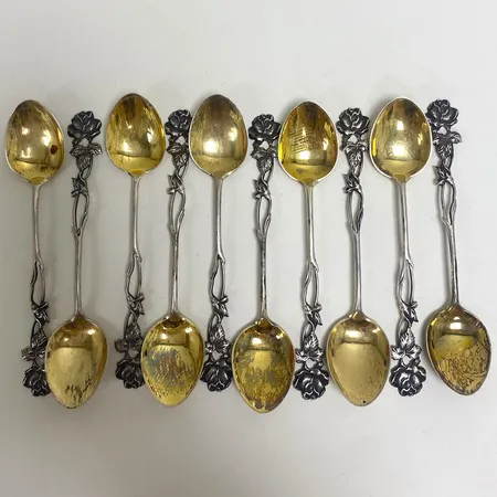 10 Teskedar , längd 12cm, finska stämplar, gravyr, 813/1000 silver Vikt: 109,9g Vikt: 109,9 g