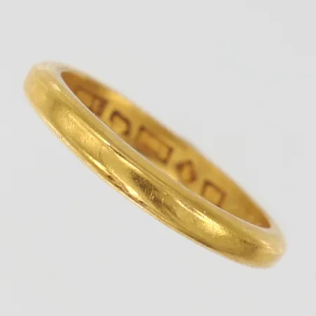 Ring slät stl:17 bredd 2,7mm gravyr 23K Vikt: 4,6 g
