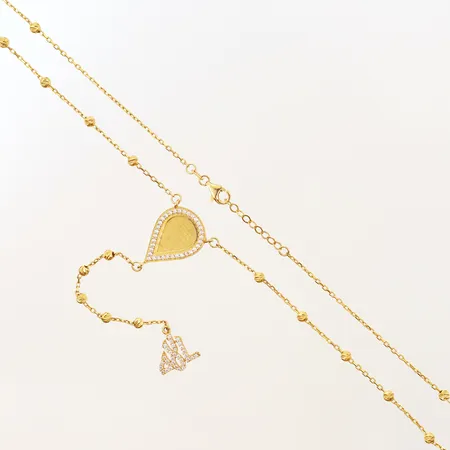 Collier med integrerat hänge, vita stenar, längd:46 - 48cm, droppformad hänge bredd:14,5mm, total längd 9cm, 21K  Vikt: 7,8 g