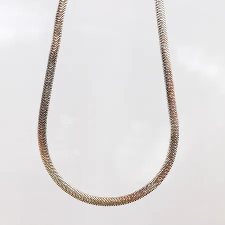 Collier 42-45cm, bredd: 4,3mm, ojämn länk, 925/1000 silver Vikt: 12,3 g
