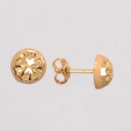 Ett par örhängen längd 1cm 18k Vikt: 0,9 g