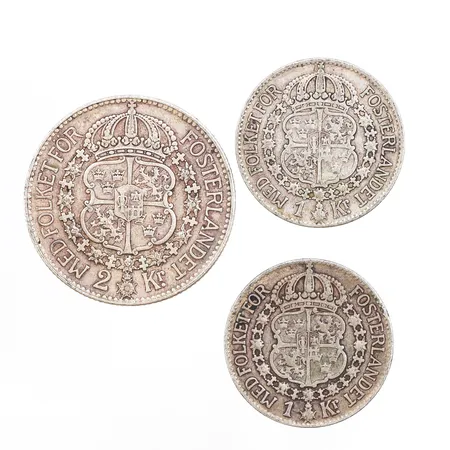 Cirkulationsmynt 1st 2-krona, 2st 1-krona, 800/1000 silver Vikt: 29,8 g